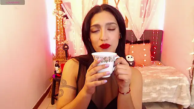 Cleofox  online show from November 2025 11:49:02 PM