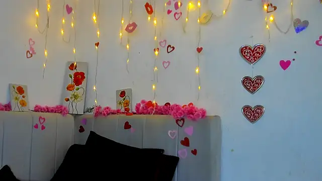 Snapshot of milf_latinn chatting on October 2025 04:54:02 PM milf latinn online show from October 2025 04:54:02 PM