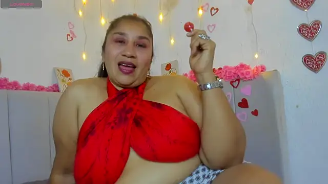 Snapshot of milf_latinn chatting on September 2025 02:35:02 PM milf latinn online show from September 2025 02:35:02 PM