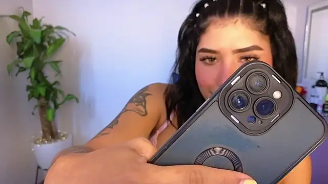 dahiana marin online show from May 2026 06:45:01 PM