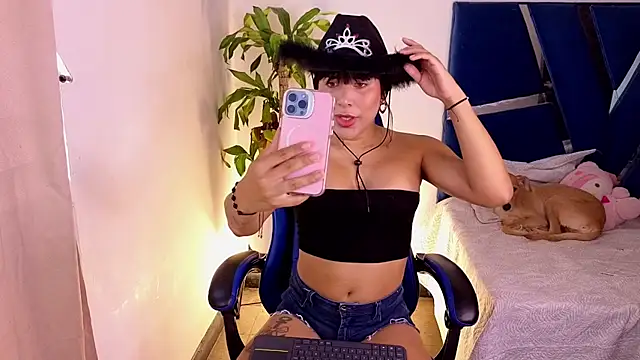 Snapshot of dahiana_marin chatting on August 2026 08:13:02 PM dahiana marin online show from August 2026 08:13:02 PM