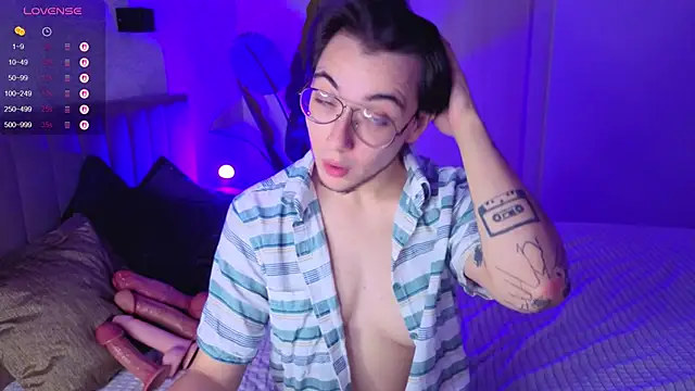 tyler bergg online show from September 2025 10:38:02 PM