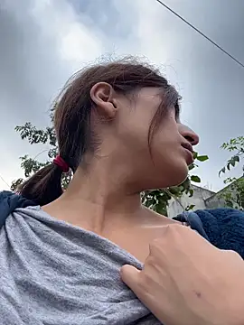 Clavelnegro online show from November 2025 10:45:01 PM