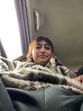 Clavelnegro online show from December 2025 09:49:01 PM