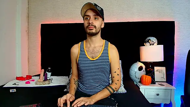 Snapshot of HairyDiamond_ chatting on October 2025 04:06:02 PM HairyDiamond online show from October 2025 04:06:02 PM