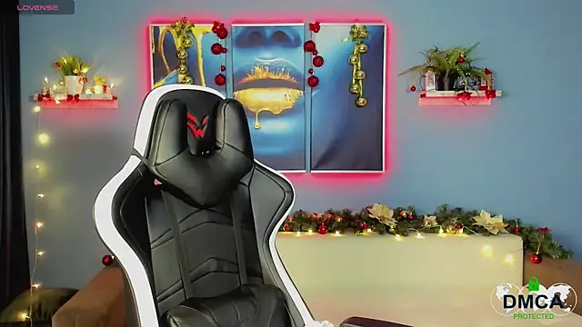 Roxy foxi online show from December 2025 01:05:01 AM