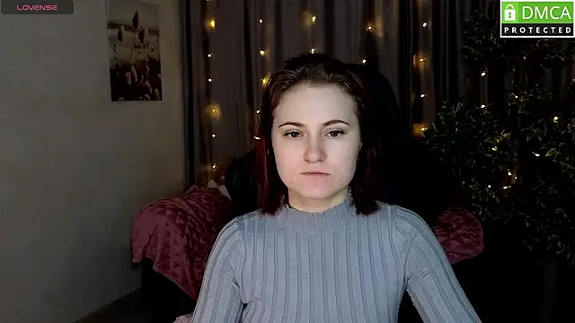 Roxy foxi online show from October 2025 01:05:01 AM