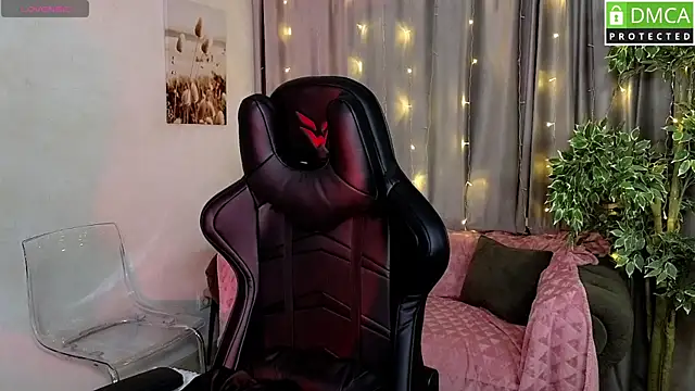 Roxy foxi online show from November 2025 01:05:01 AM