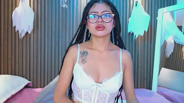 AlanaWalker9 online show from October 2025 11:42:02 AM