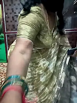 Snapshot of Mee_harini-telugupilla chatting on May 2026 08:50:01 AM Mee harini-telugupilla online show from May 2026 08:50:01 AM