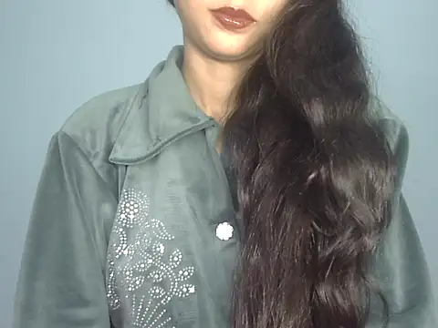 Snapshot of Saniya9B chatting on December 2025 05:12:01 PM Saniya9B online show from December 2025 05:12:01 PM