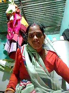 Snapshot of H_seema chatting on October 2025 01:12:01 PM H seema online show from October 2025 01:12:01 PM