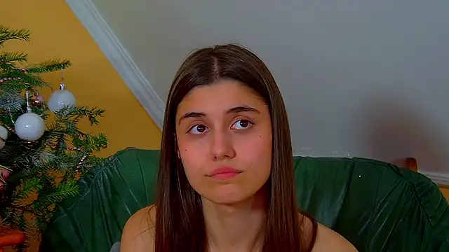 Snapshot of ArianaAllens chatting on December 2025 06:35:01 PM ArianaAllens online show from December 2025 06:35:01 PM