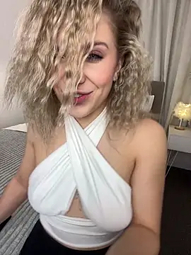 AlisaMyers online show from December 2025 06:26:01 AM