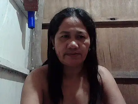 Snapshot of hotmama_063 chatting on February 2026 10:12:02 PM hotmama 063 online show from February 2026 10:12:02 PM