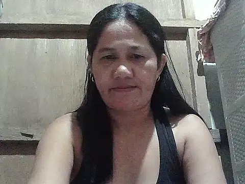 Snapshot of hotmama_063 chatting on May 2026 10:34:01 AM hotmama 063 online show from May 2026 10:34:01 AM
