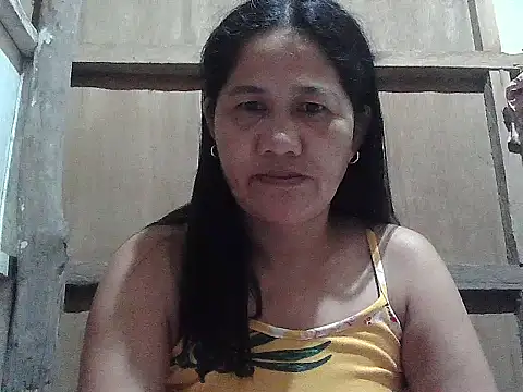 Snapshot of hotmama_063 chatting on May 2026 09:02:01 PM hotmama 063 online show from May 2026 09:02:01 PM