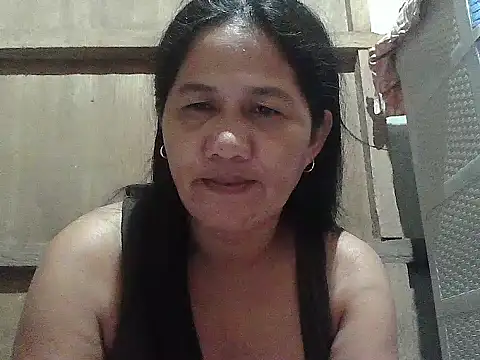 Snapshot of hotmama_063 chatting on May 2026 10:23:02 AM hotmama 063 online show from May 2026 10:23:02 AM