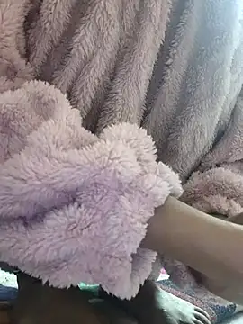 Snapshot of Aidakhan1212 chatting on December 2025 04:25:02 AM Aidakhan1212 online show from December 2025 04:25:02 AM