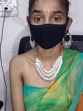 Snapshot of Aidakhan1212 chatting on November 2025 09:32:01 AM Aidakhan1212 online show from November 2025 09:32:01 AM