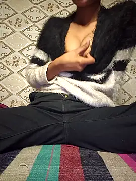 Snapshot of Aidakhan1212 chatting on November 2025 09:37:01 PM Aidakhan1212 online show from November 2025 09:37:01 PM