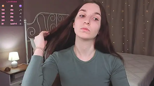 Miss   Eva online show from October 2025 12:12:01 AM