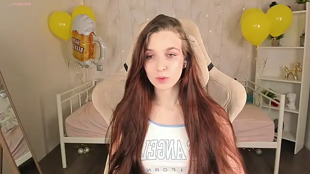 Miss   Eva online show from September 2025 12:05:01 AM