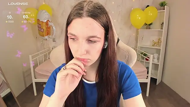Miss   Eva online show from September 2025 12:07:02 AM