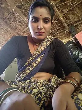Snapshot of LUCKY_cut chatting on October 2025 07:45:02 AM LUCKY cut online show from October 2025 07:45:02 AM