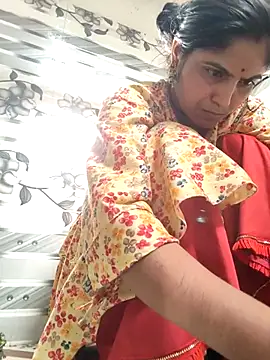 LUCKY cut online show from May 2026 02:42:01 AM