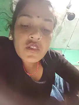 Snapshot of Nillohot chatting on October 2025 11:24:02 PM Nillohot online show from October 2025 11:24:02 PM