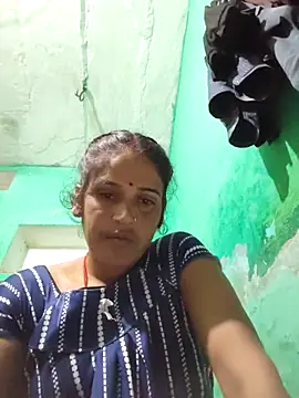 Snapshot of Nillohot chatting on October 2025 04:09:01 PM Nillohot online show from October 2025 04:09:01 PM