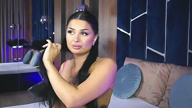 Snapshot of KylieKroftt chatting on November 2025 09:42:02 PM KylieKroftt online show from November 2025 09:42:02 PM