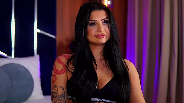 KylieKroftt online show from February 2026 09:01:02 PM