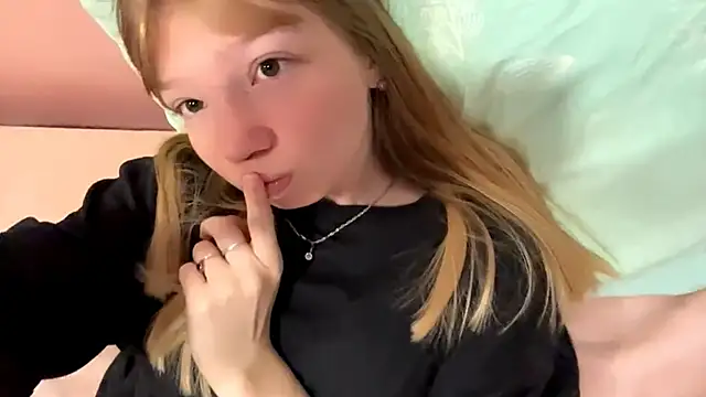 Snapshot of Sweet_horizon chatting on October 2025 05:30:01 AM Sweet horizon online show from October 2025 05:30:01 AM