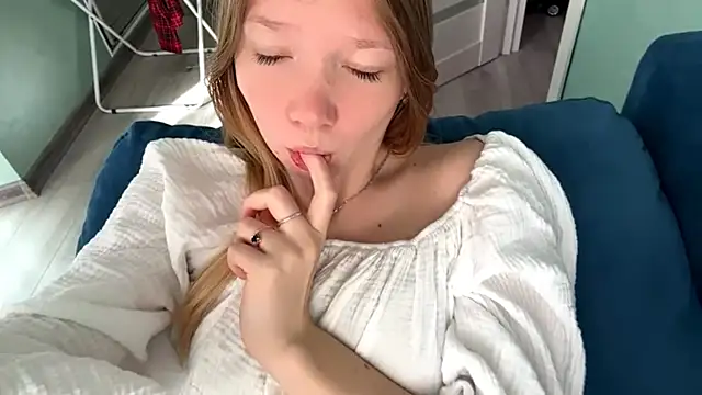 Snapshot of Sweet_horizon chatting on September 2025 05:35:01 AM Sweet horizon online show from September 2025 05:35:01 AM