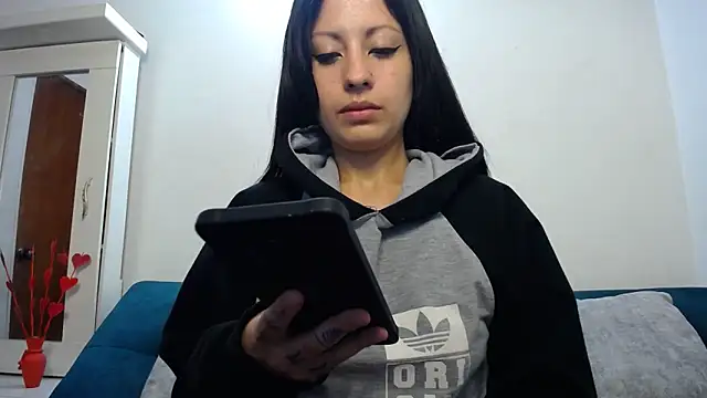 Taylormegan online show from December 2025 12:54:02 AM