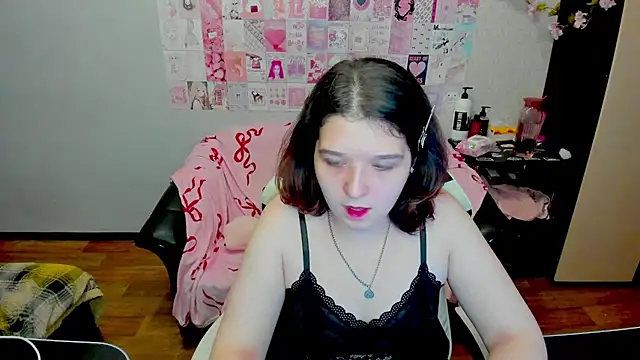 Snapshot of Acid_Kate chatting on September 2025 02:50:02 AM Acid Kate online show from September 2025 02:50:02 AM