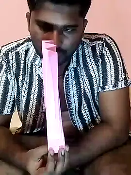 Snapshot of milkyseduce chatting on September 2025 08:05:01 PM milkyseduce online show from September 2025 08:05:01 PM