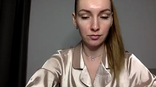 Varnyx online show from November 2025 02:32:01 PM