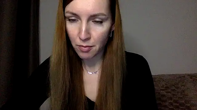 Varnyx online show from December 2025 07:02:01 PM