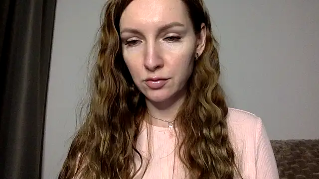 Varnyx online show from November 2025 01:28:01 PM