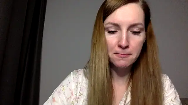 Varnyx online show from November 2025 06:19:01 PM