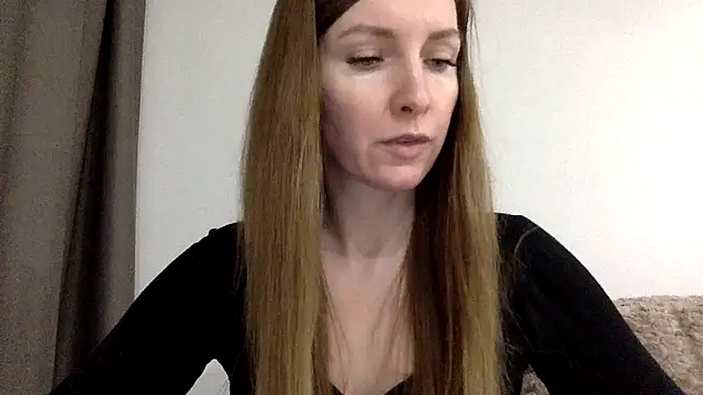 Varnyx online show from December 2025 06:03:01 PM