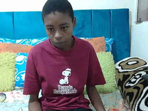 SweetSlenderChoc online show from May 2026 03:43:02 PM