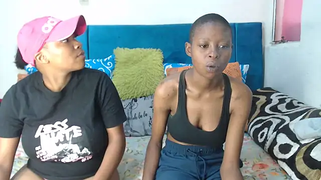 SweetSlenderChoc online show from March 2026 08:00:02 PM