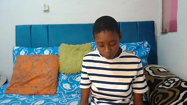 SweetSlenderChoc online show from April 2026 07:09:02 PM