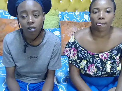 SweetSlenderChoc online show from February 2026 07:35:01 PM