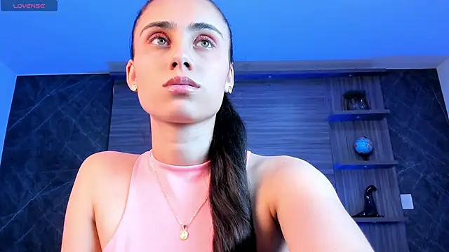 sofiapalacioss online show from November 2025 07:28:01 PM