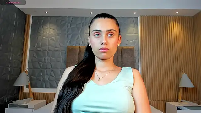 sofiapalacioss online show from December 2025 07:38:01 PM